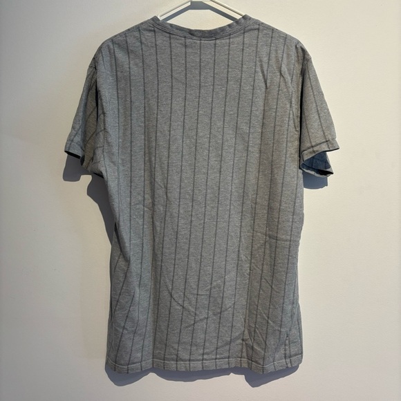 Boston Red Sox MLB Mitchell & Ness Vintage Pinstripes Gray T  Shirt Large - Picture 6 of 11